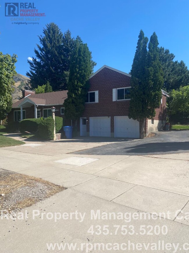 property at 1486 Maple Dr