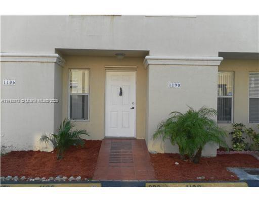1190 NW 124th Ave in Miami, FL - Building Photo