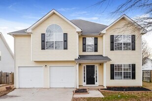 245 Labrea Blvd in Mcdonough, GA - Building Photo