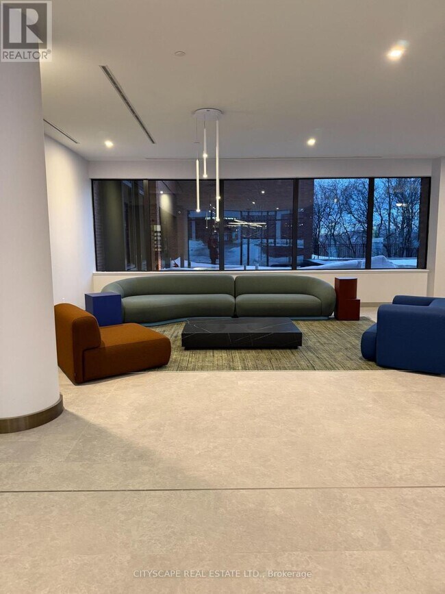 1 Quarrington Lane in North York, ON - Building Photo - Building Photo