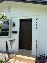 2711 Dewey St in Hollywood, FL - Building Photo - Building Photo