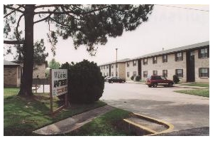 Wilshire Apartments in Monroe, LA - Foto de edificio