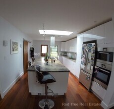 157 Babcock St, Unit 3 in Brookline, MA - Building Photo - Building Photo