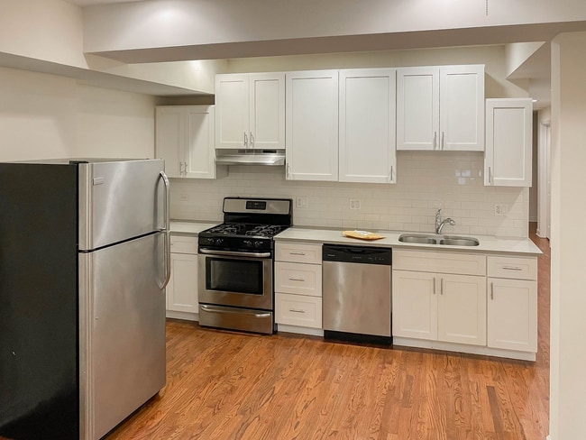1827 W Leland Ave, Unit GDN