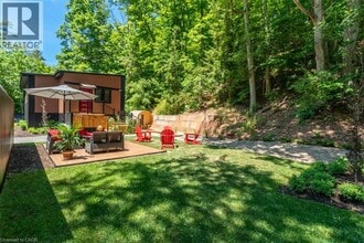 1323 Hidden Valley Rd in Burlington, ON - Building Photo - Building Photo