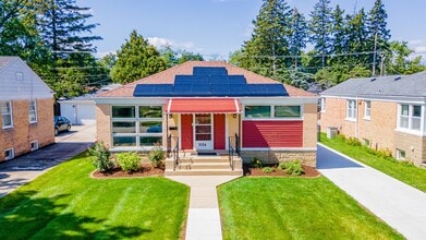 2124 Portsmouth Ave in Westchester, IL - Building Photo - Building Photo