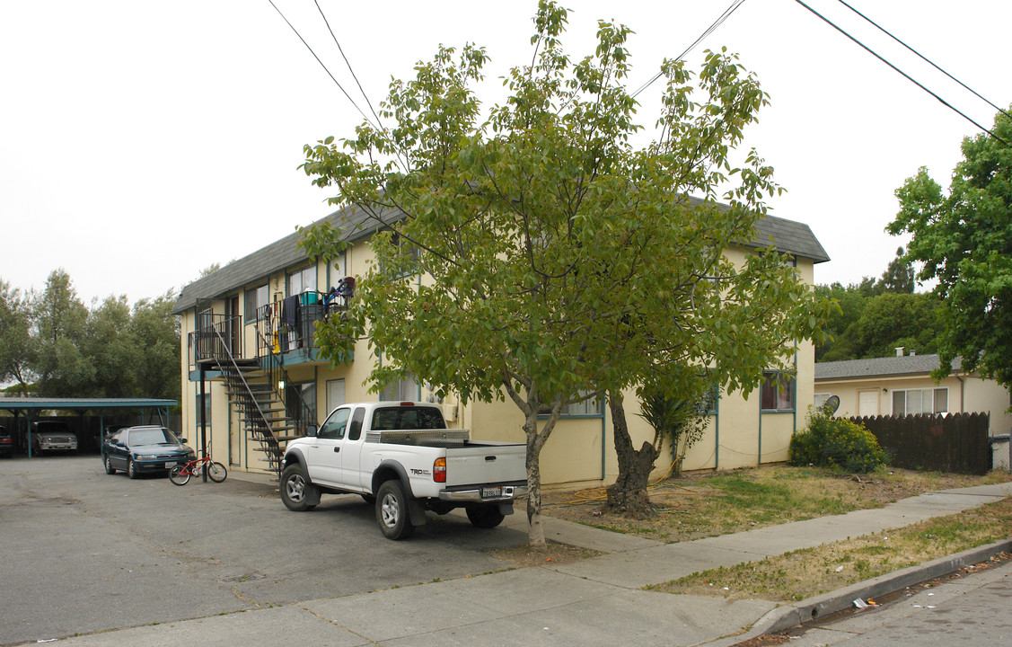 140-145 E Edmundson Ave in Morgan Hill, CA - Building Photo