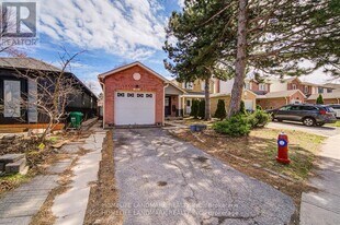 3145 Cantelon Crescent in Mississauga, ON - Building Photo