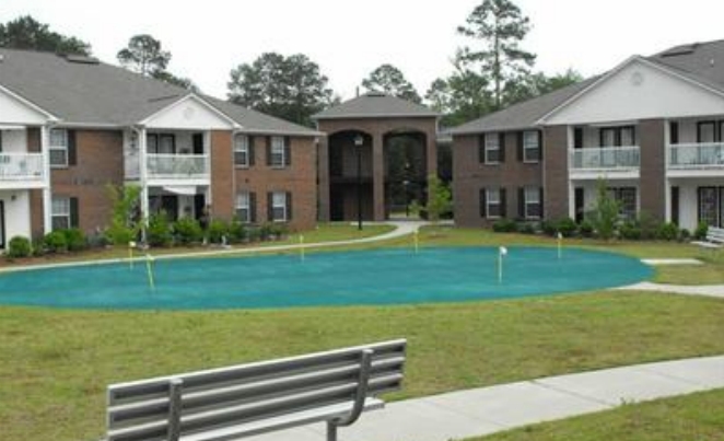 Cottonwood Pointe in Camilla, GA - Foto de edificio