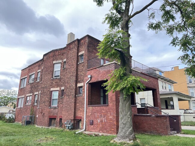 property at 305 Herkimer St