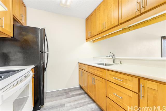 property at 98-500-500 Koauka Loop
