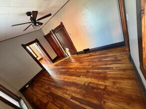 489 Almond St in Dubuque, IA - Building Photo - Building Photo