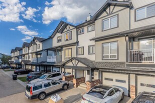 11 Rge Road 231 in Sherwood Park, AB - Building Photo