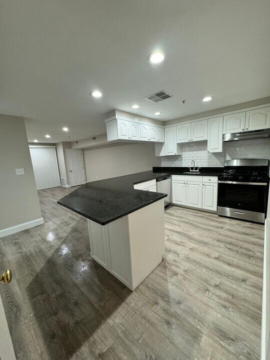 21 Kenmar Dr-Unit -21-16 in Billerica, MA - Building Photo