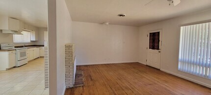 2842 Yana Ave in Redding, CA - Building Photo - Building Photo