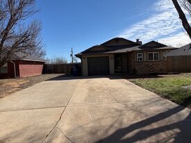 5056 Clear Springs Dr in Duncan, OK - Building Photo