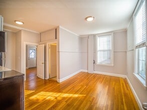 510 E Broadway in Boston, MA - Building Photo - Building Photo