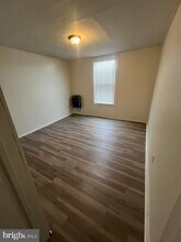 202 S Samuel St in Charles Town, WV - Building Photo - Building Photo