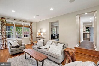 5055 26th Rd N in Arlington, VA - Building Photo - Building Photo