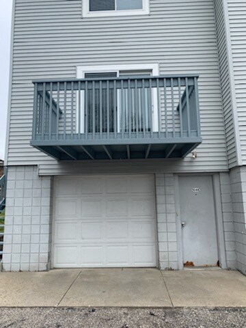 1040 Clyde Ave in Cuyahoga Falls, OH - Foto de edificio