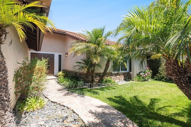 property at 7302 Azalea Pl