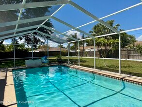 872 Bartel Ct in Rockledge, FL - Foto de edificio - Building Photo