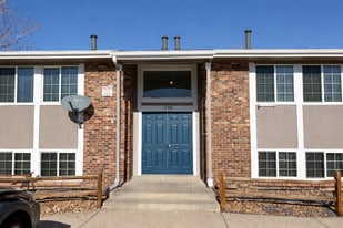 1990 Eagle St, Unit Lot 2 in Aurora, CO - Building Photo