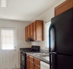 510 E 1st St in Greenville, NC - Building Photo - Building Photo