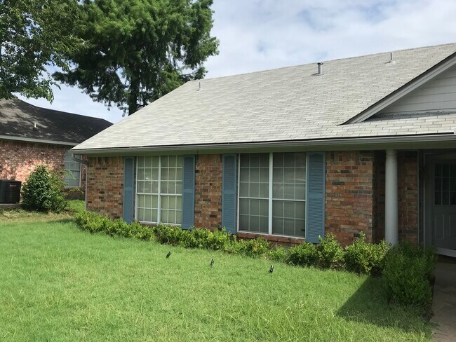 1417 Quail Crest Dr in Garland, TX - Building Photo - Building Photo