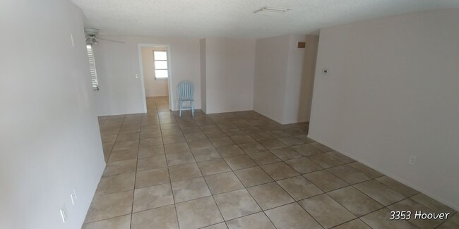 2333 Roselawn Dr in Holiday, FL - Foto de edificio - Building Photo