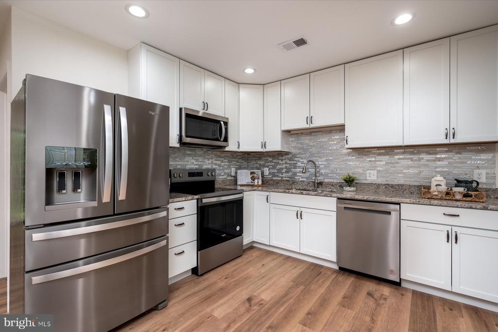 1400 Lower View Ct in Crownsville, MD - Building Photo