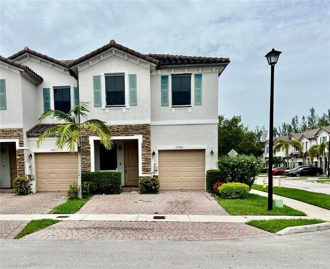 property at 15001 SW 119th Ln