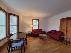 373 Washington St in Cambridge, MA - Building Photo - Building Photo