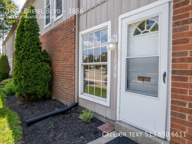 1886 S Breiel Blvd in Middletown, OH - Building Photo - Building Photo