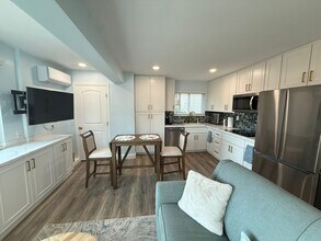 108 Erna Way in Pismo Beach, CA - Building Photo - Building Photo