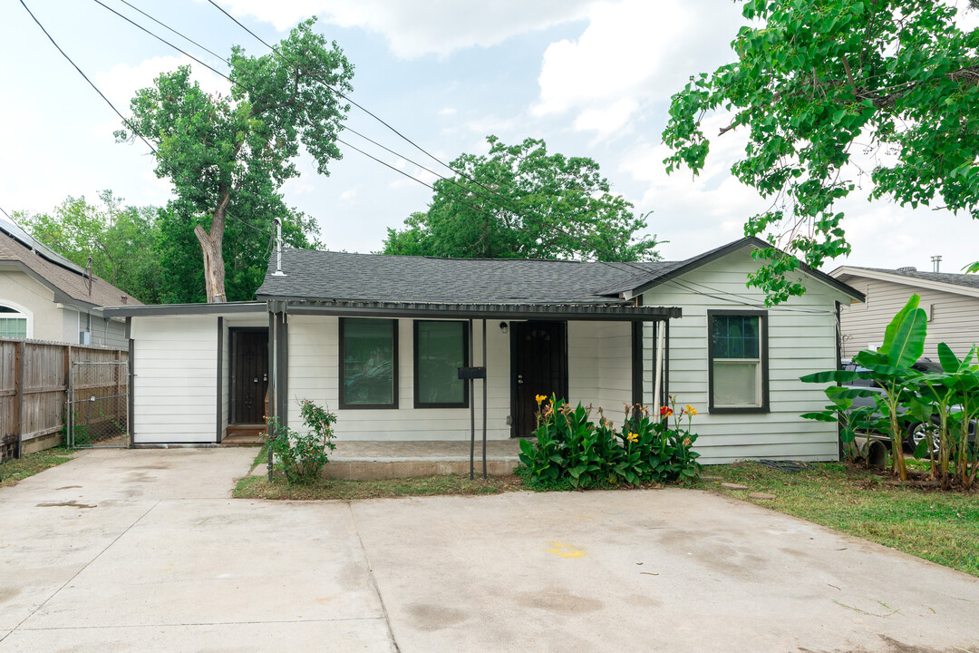 4541 Bricker St in Houston, TX - Building Photo