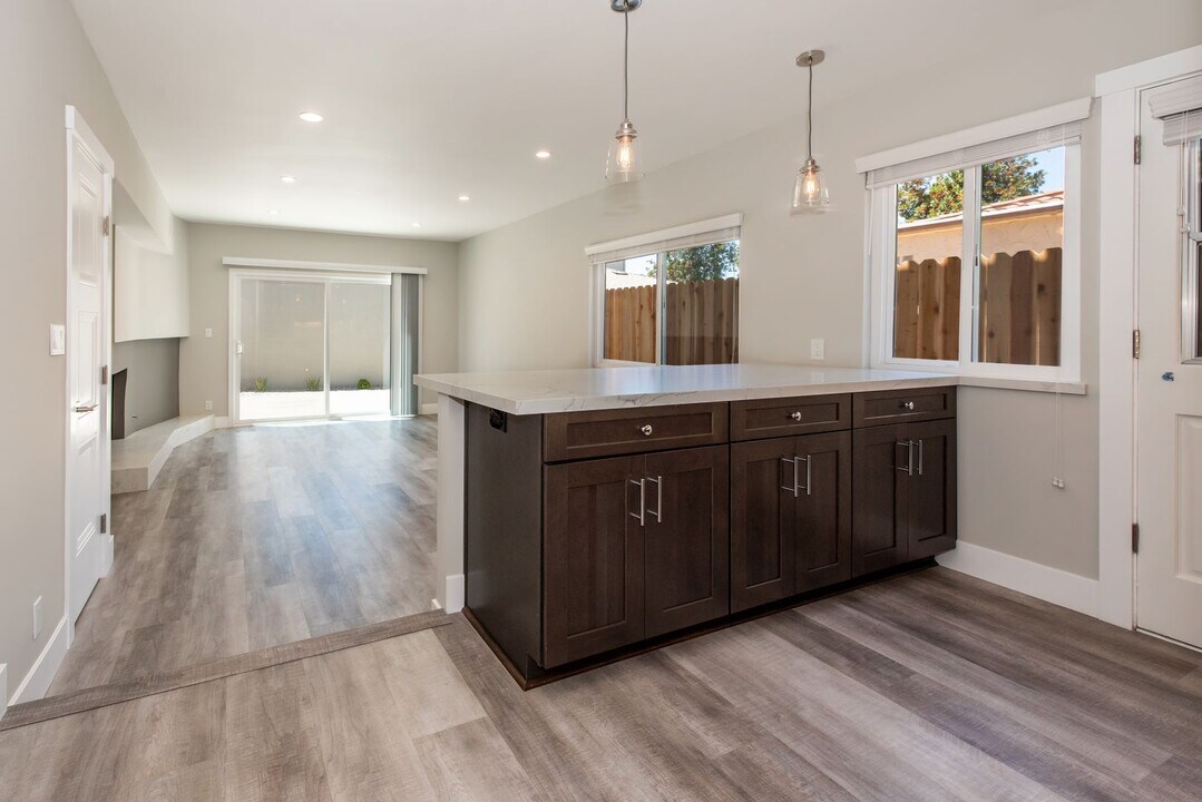3741 Mariana Way in Santa Barbara, CA - Building Photo