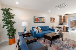 10921 Polaris Dr in San Diego, CA - Building Photo