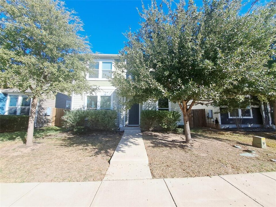 11708 Prado Ranch Blvd in Austin, TX - Building Photo