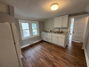 1024 Livingston Ave in St. Paul, MN - Building Photo - Building Photo