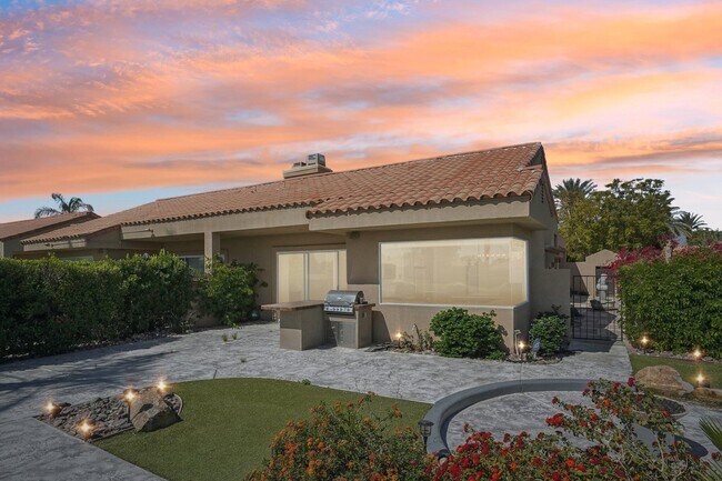 48 Oak Tree Dr in Rancho Mirage, CA - Building Photo - Building Photo