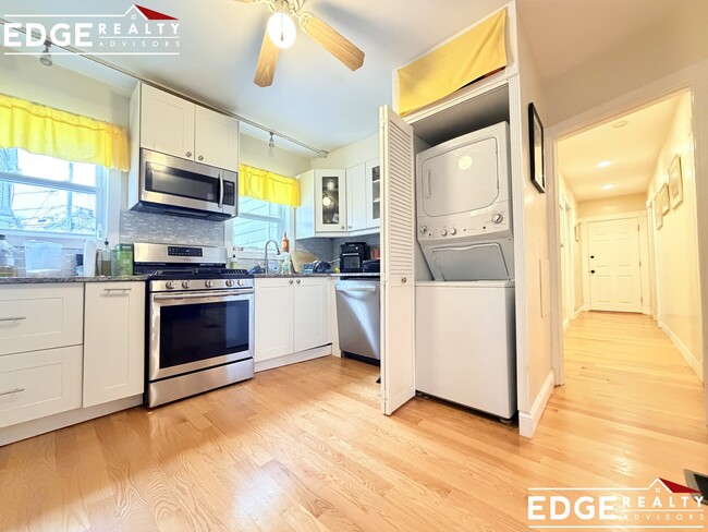 5-7 Weitz Unit 7, Unit 7 in Boston, MA - Building Photo - Building Photo