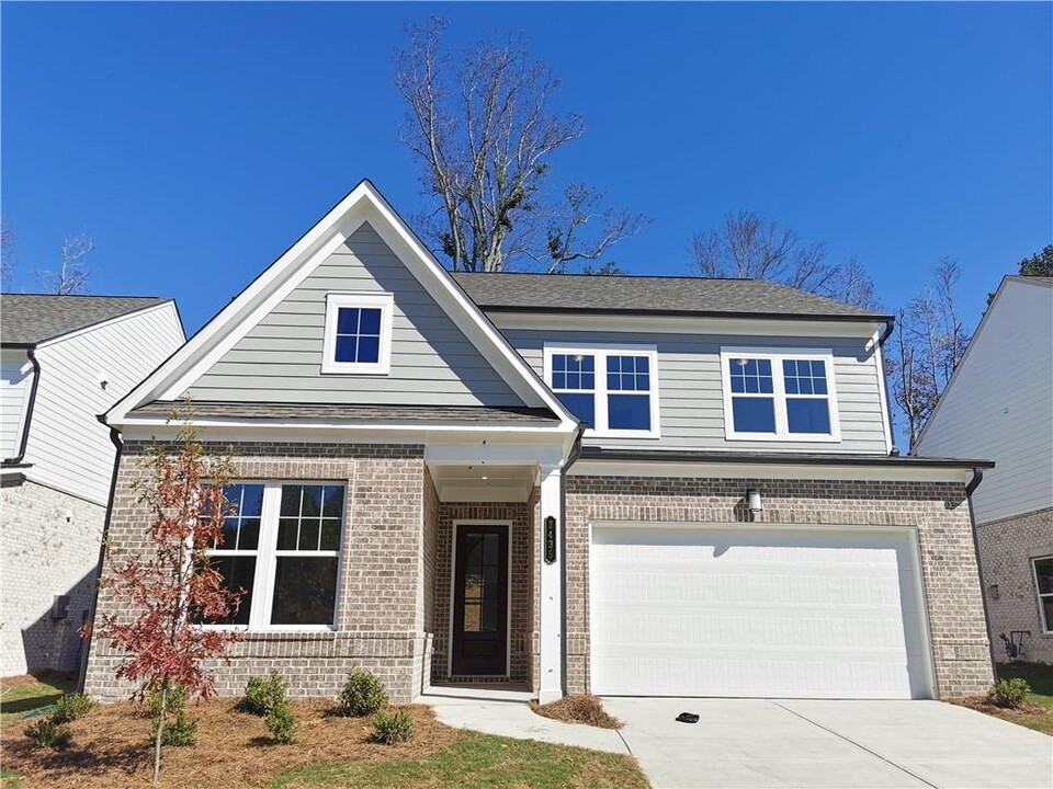 2435 Whistler Wy NE in Lawrenceville, GA - Building Photo