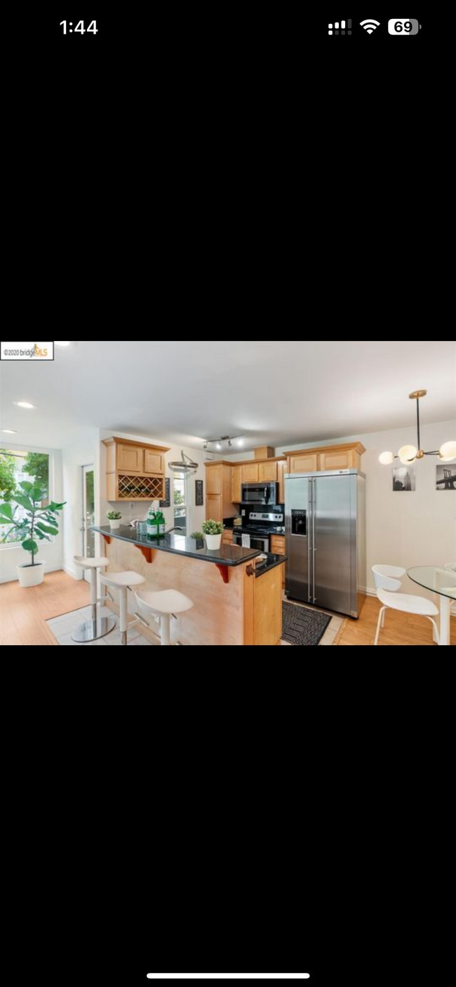2201 Virginia St, Unit 5 in Berkeley, CA - Foto de edificio - Building Photo