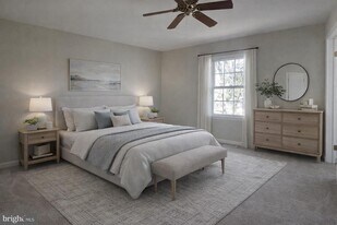 7854 Kings Bench Pl in Pasadena, MD - Building Photo