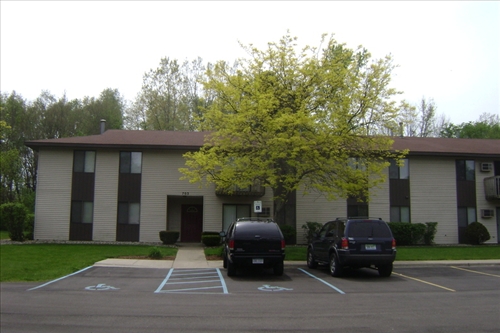 Lake Wind Apartments in Cassopolis, MI - Building Photo - Building Photo