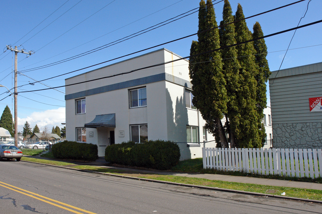 Ida Princess Apartments in Portland, OR - Building Photo