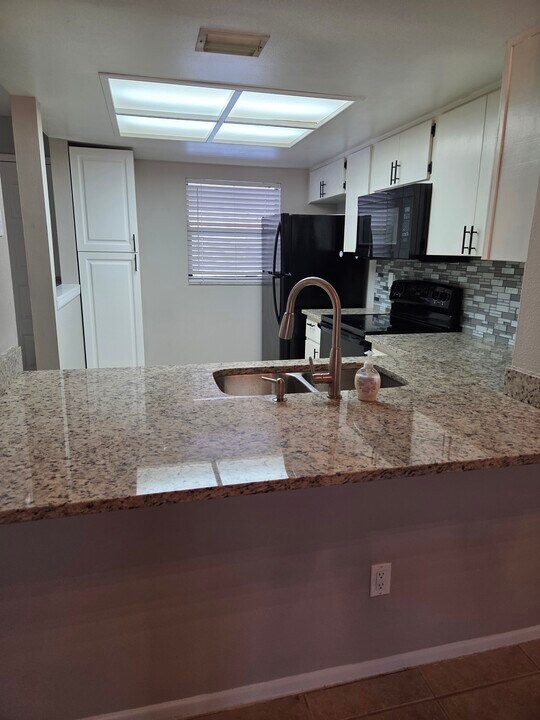 7808 Niagara Ave in Tampa, FL - Building Photo