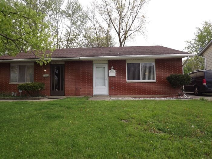 4731 Stratsburg Dr in Dayton, OH - Building Photo