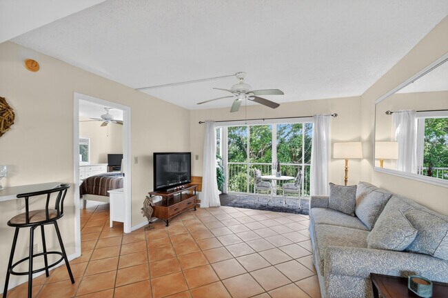 1810 New Palm Way in Boynton Beach, FL - Foto de edificio - Building Photo